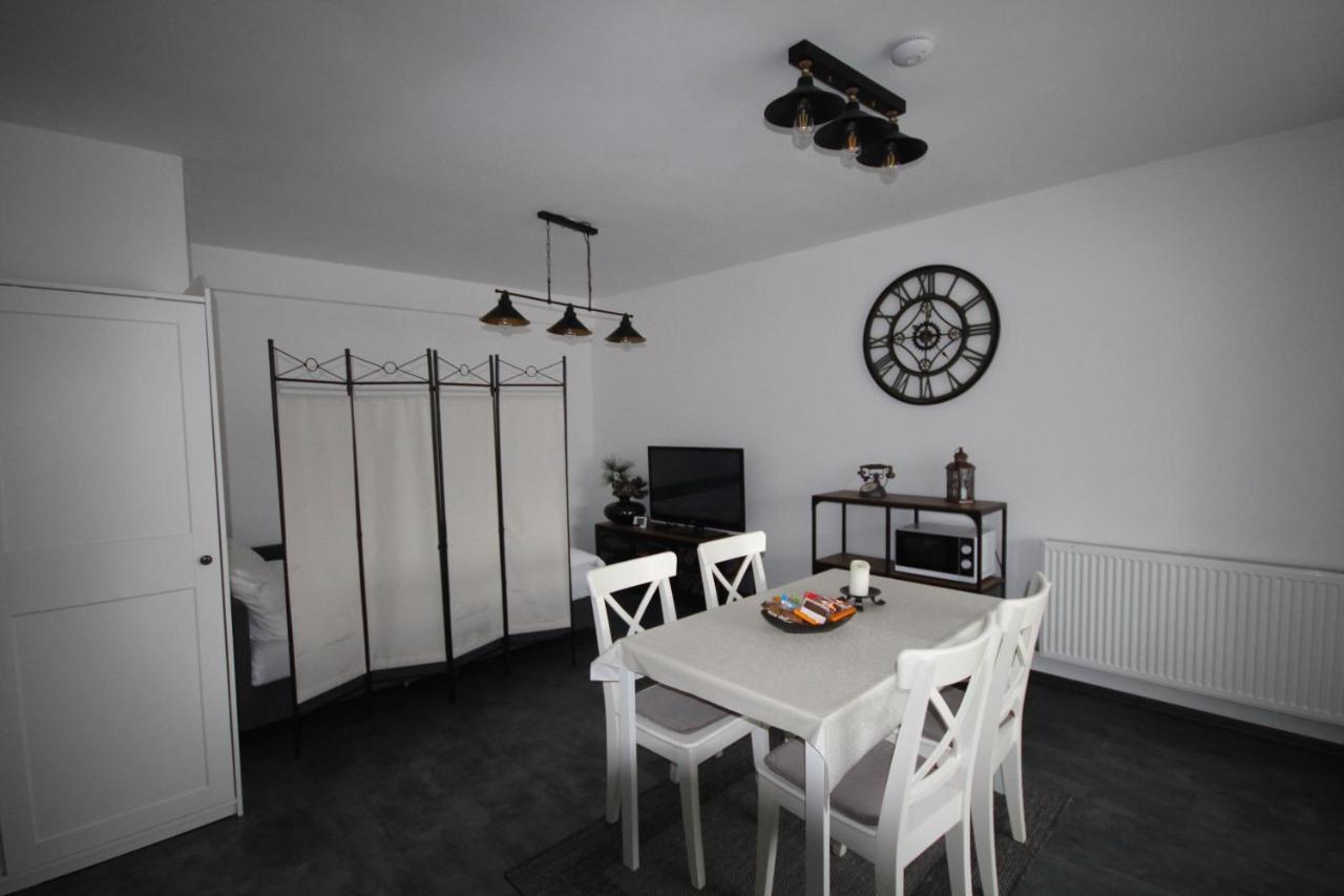 Apartment Francesca Mit Parkplatz Naehe Altstadt Sibiu Bagian luar foto