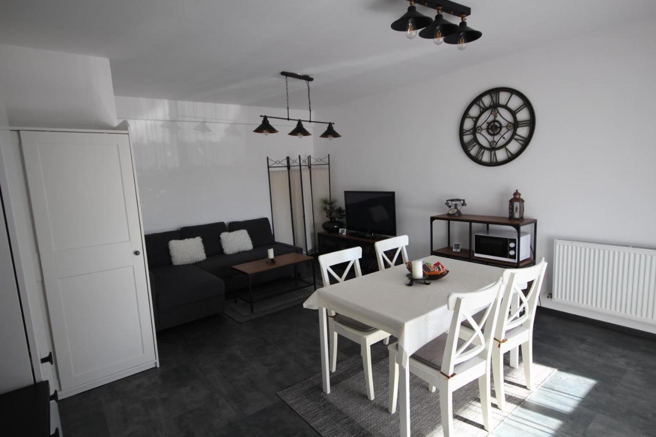 Apartment Francesca Mit Parkplatz Naehe Altstadt Sibiu Bagian luar foto